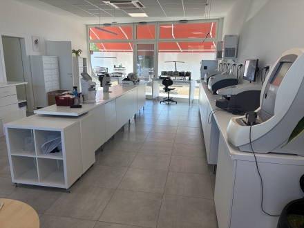 Laboratorio Ottico di Precisione al Servizio dei Centri Ottici - OptikService